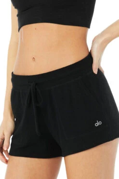 Alo Daze Short (Women's) - Black (Available Size: M) -Nike Store W6116R 01 b1 s1 a4 1 m19 750x 2ae70010 8e12 4dd3 a9a5 05c0f47b5ed4