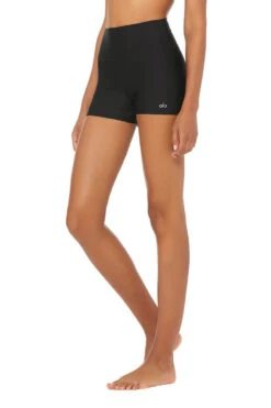 Alo High-Waist Airlift Shorts (Women's) - Black (Available Size: L) -Nike Store W6136R 01 2 750x 2c9bbd0e 737d 4005 b2eb cc50def1fae8